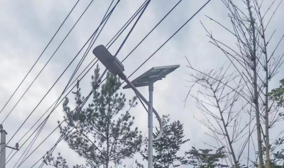 太陽能庭院燈的智能化設計